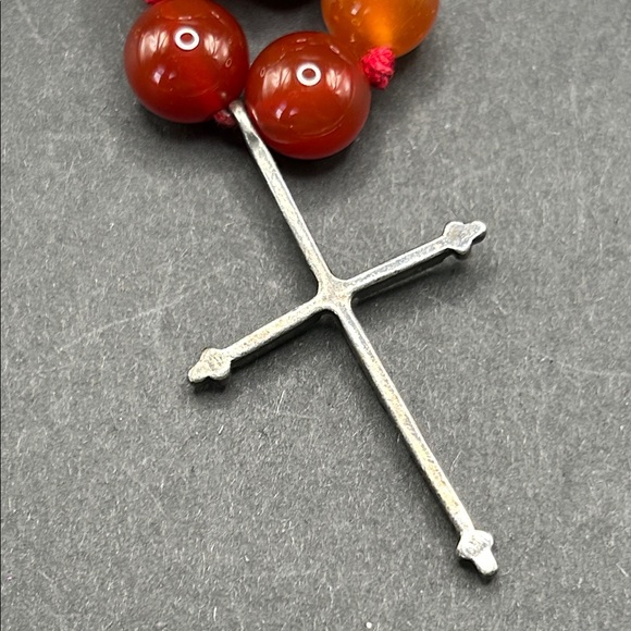Vintage LUCKY BRAND Cross Necklace Carnelian Beads Hand Knotted 16" - Picture 7 of 9